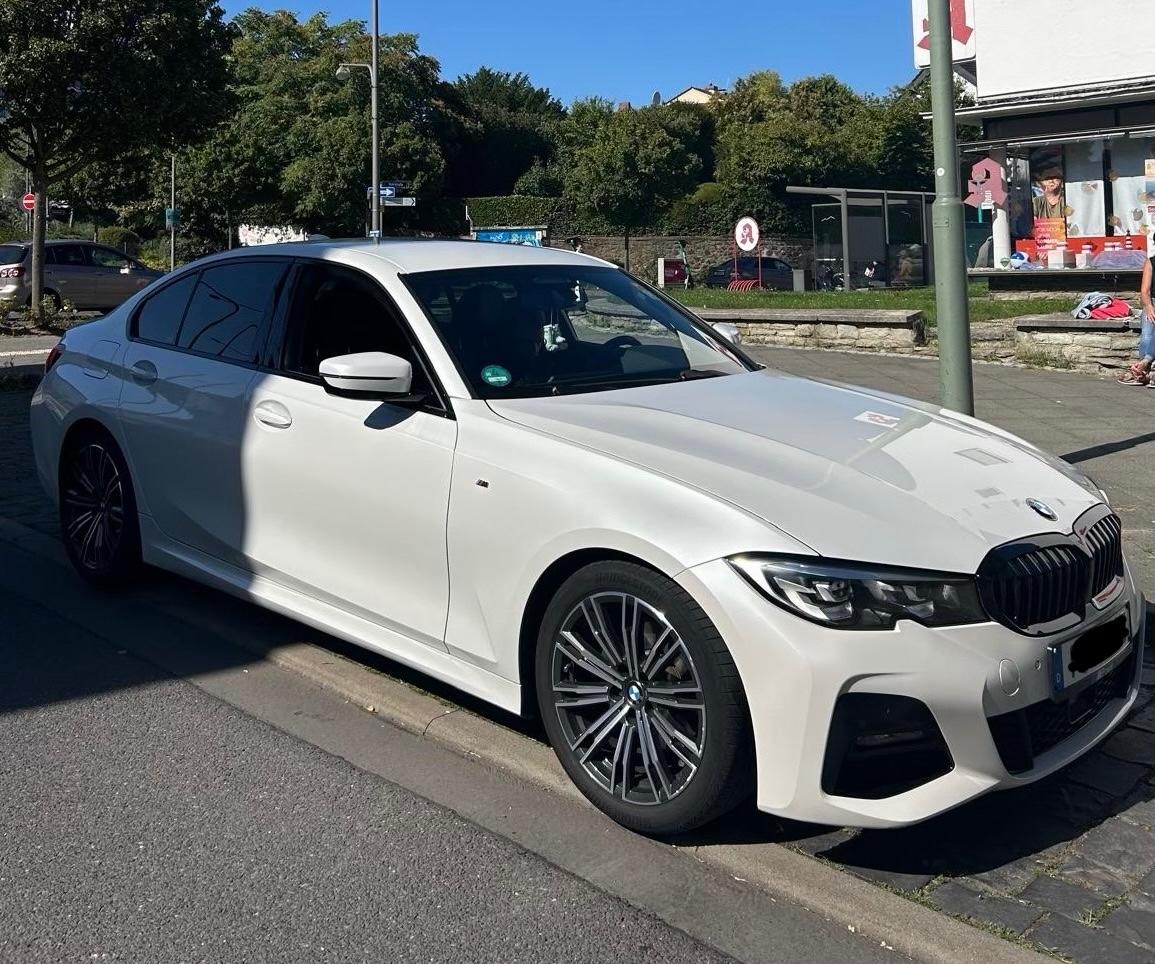 BMW 320