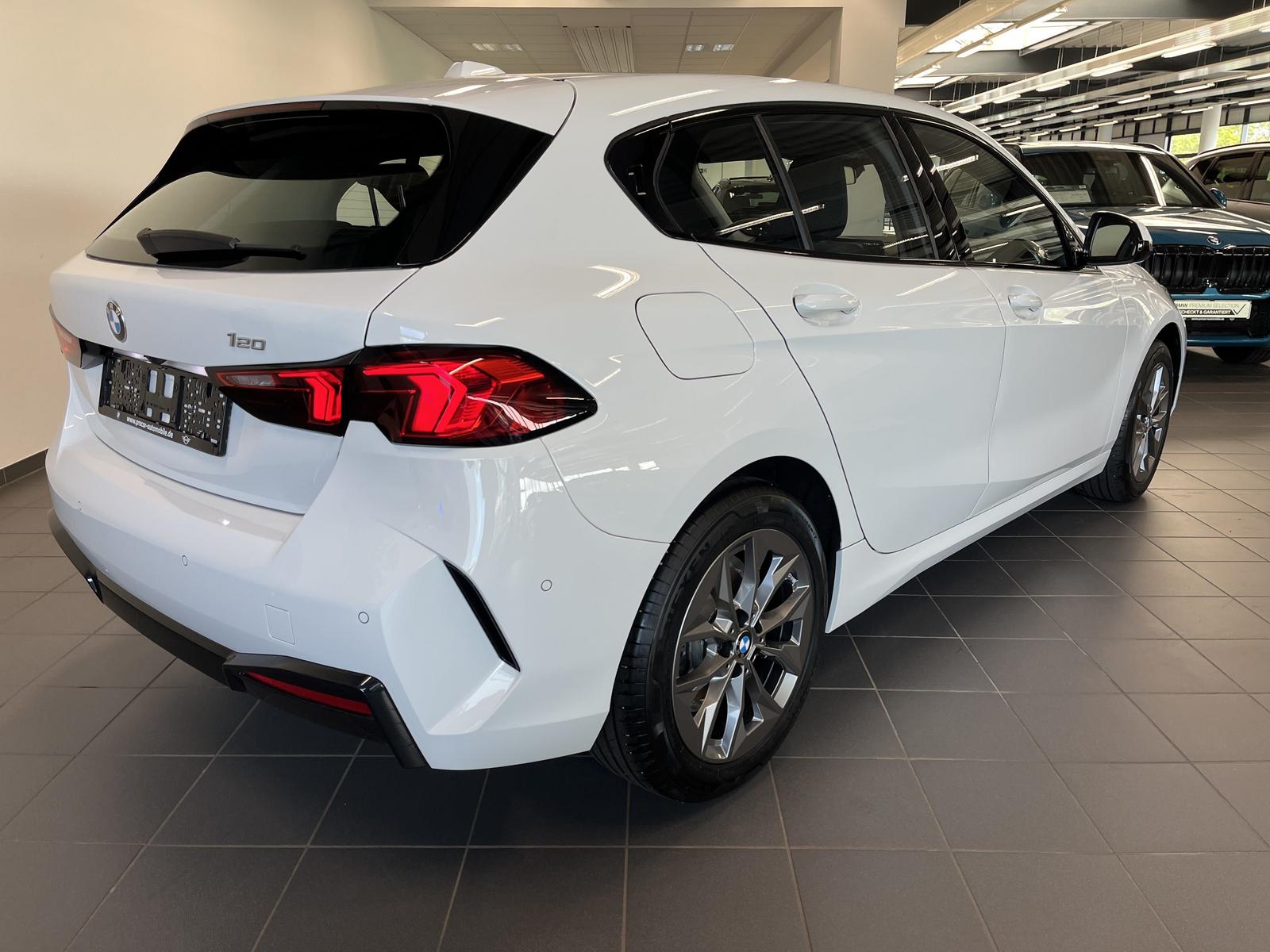 BMW 120