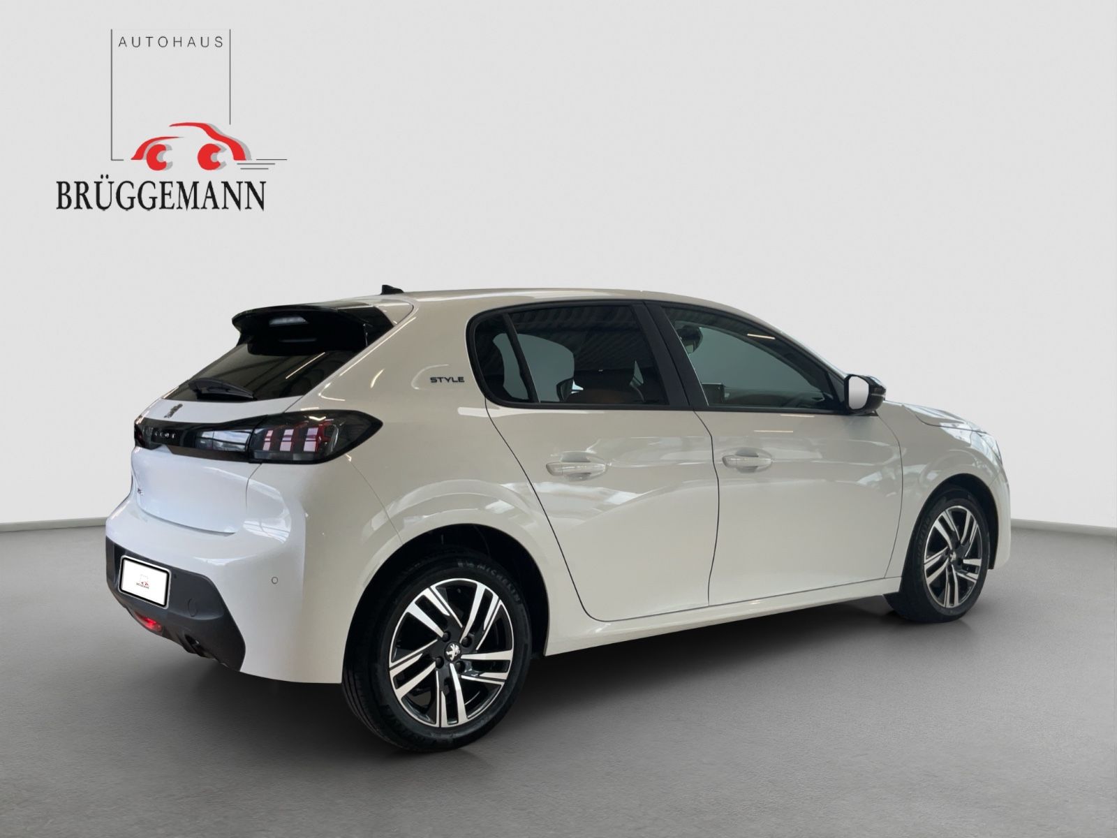 Fahrzeugabbildung Peugeot 208 1.2 PureTech Style