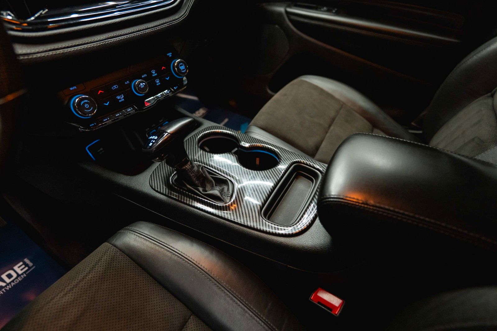 Fahrzeugabbildung Dodge Durango 5.7 V8 GT SRT 4x4 Night-Paket Modell 22