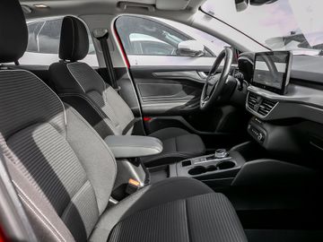 Ford Focus Turnier 1.5 Titanium Fernlicht-Assistent