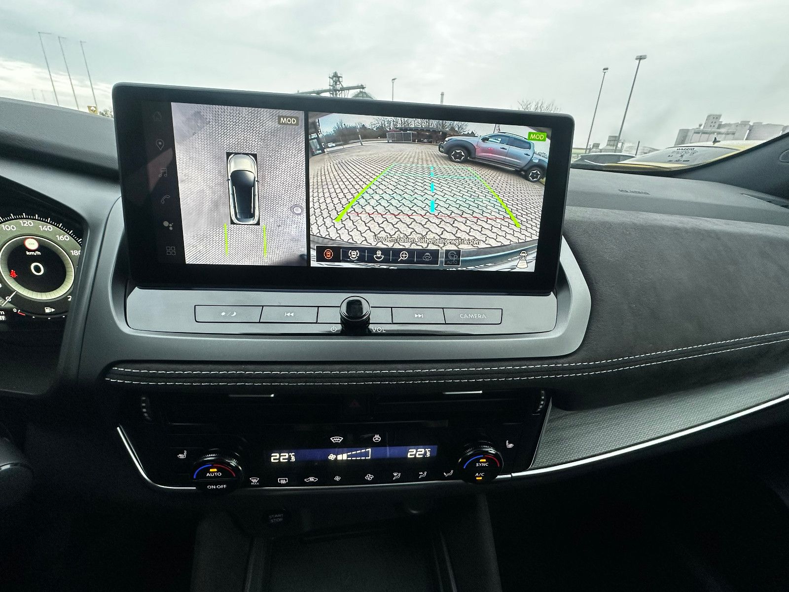 Fahrzeugabbildung Nissan Qashqai Tekna + e-Power