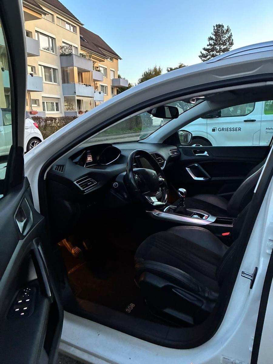 Peugeot 308 2014 — photo 15