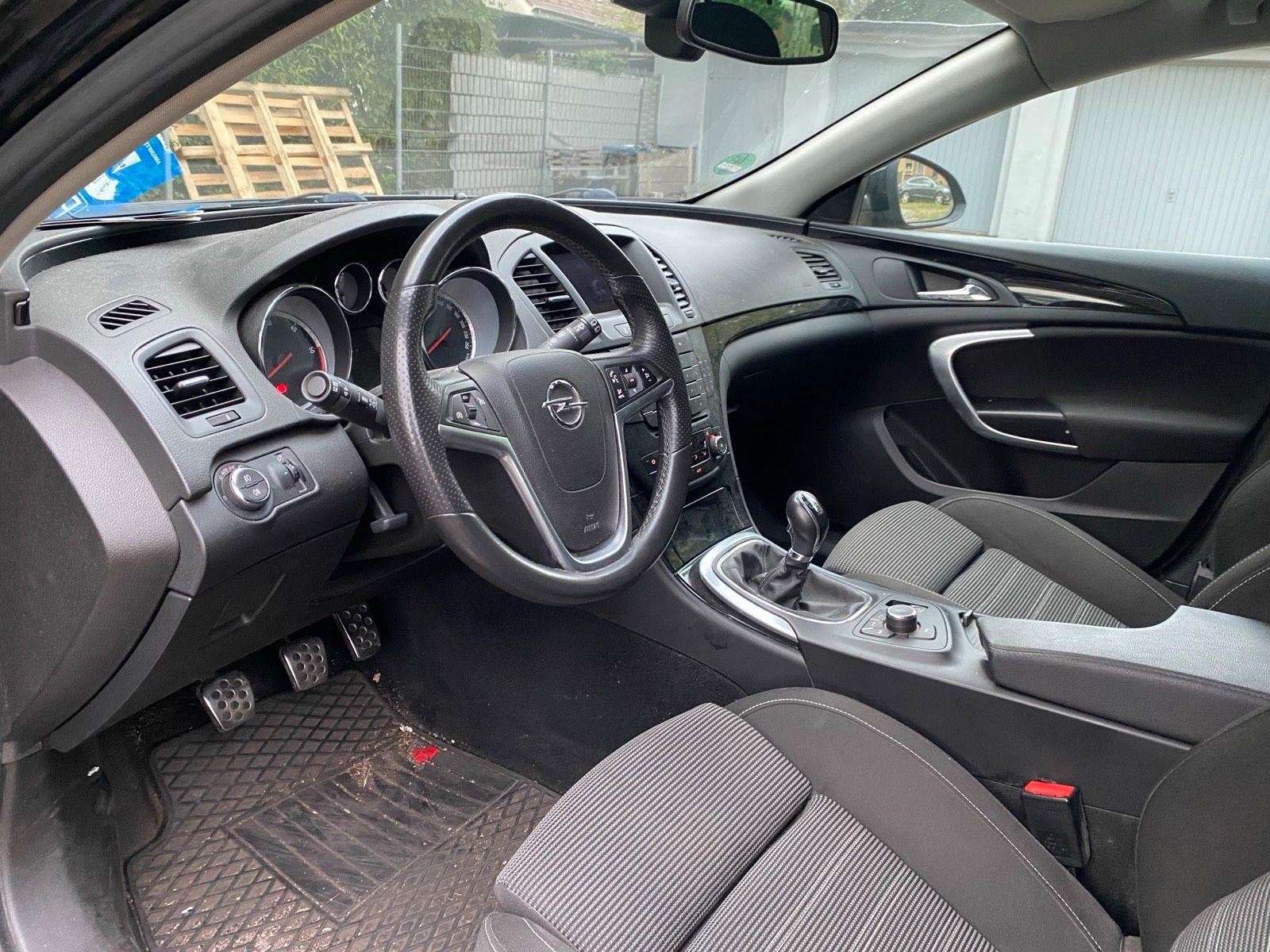 Opel Insignia 2010 — photo 8