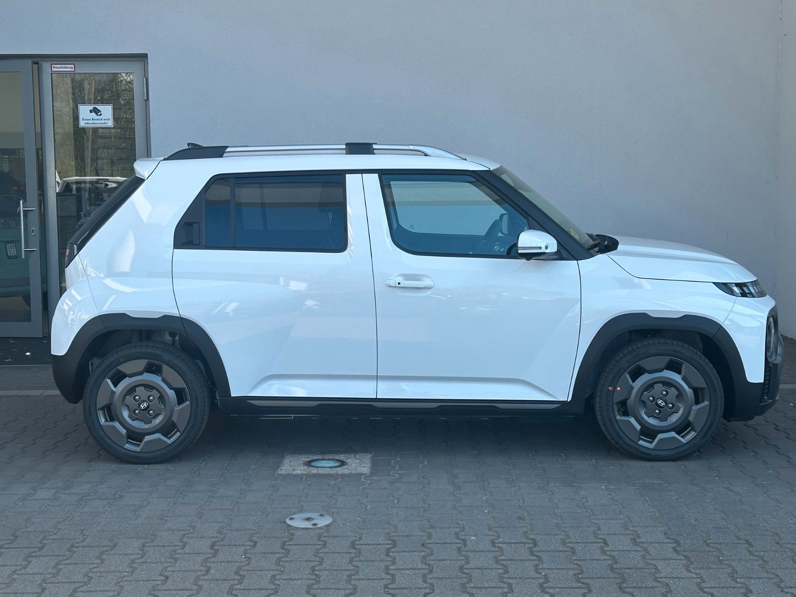 Fahrzeugabbildung Hyundai INSTER Cross 49kWh  Navi/SHZ/Effizienz-Paket!