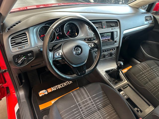 Volkswagen Golf VII Lim. Lounge BMT *PDC*