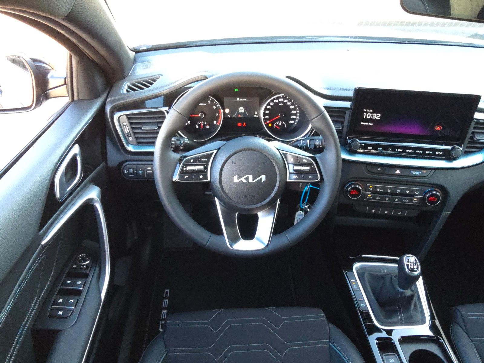 Fahrzeugabbildung Kia Ceed_5 1.0T 100 Nightline STD Navi Kamera