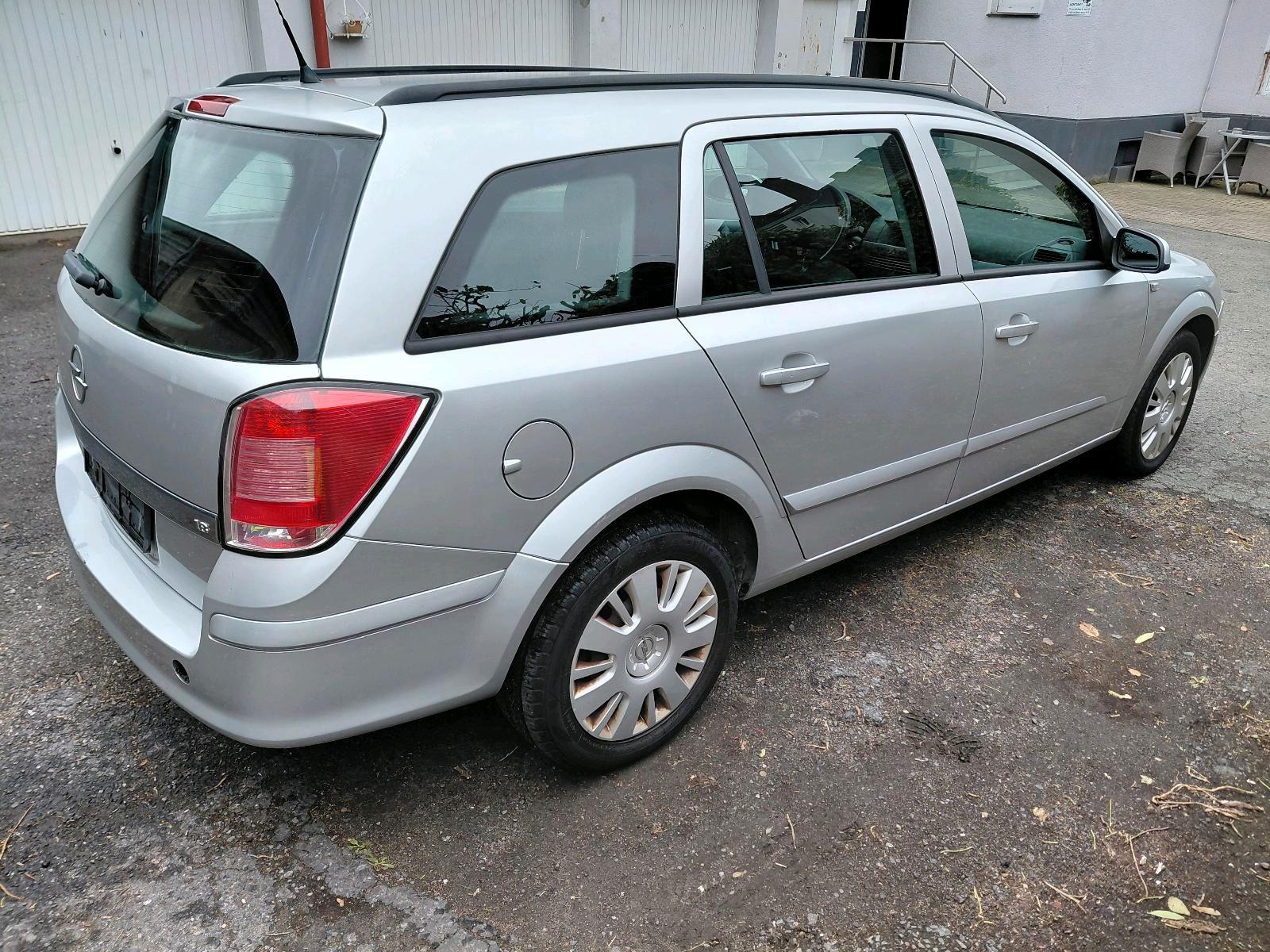 Opel Astra 2005 — engine 125 HP (92kW)
