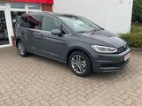 Volkswagen Touran 1.5 Comfortline DSG*AHK*7 Sitze*LED*Kam.* - Volkswagen Touran Tageszulassungen