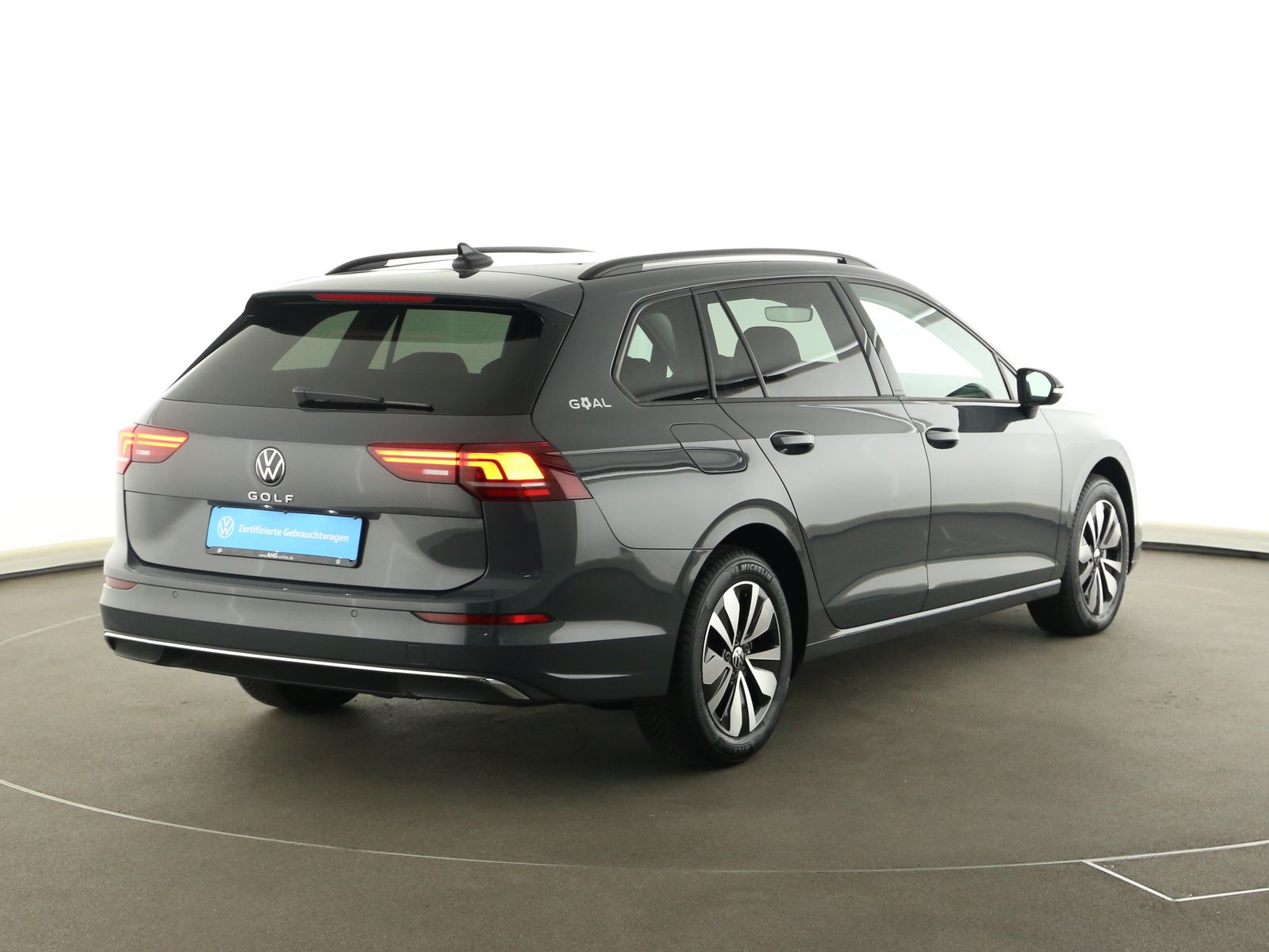 Volkswagen Golf - Bild 8
