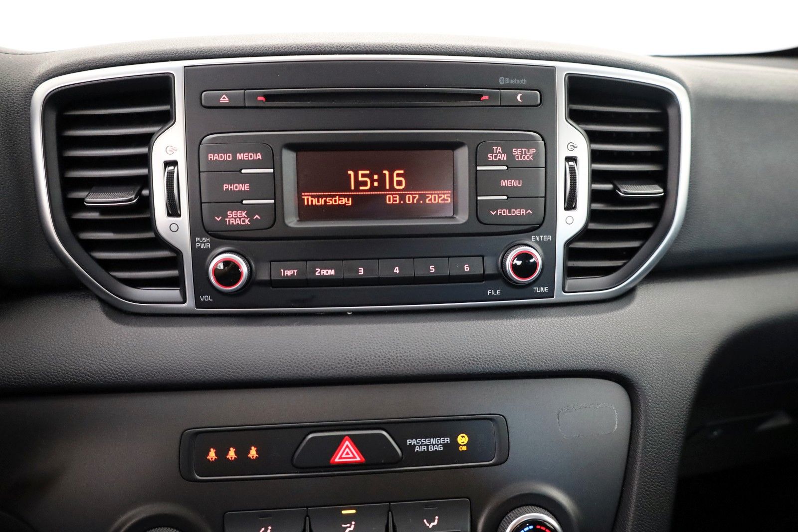 Fahrzeugabbildung Kia Sportage Edition 7 2WD SH,PDC,8 fach bereift