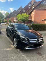 Mercedes-Benz GLA 180 - Mercedes-Benz GLA 180 in Düsseldorf