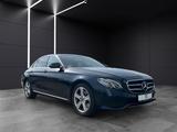Mercedes-Benz E 200 4MATIC Autom. - - Mercedes-Benz E 200 mit Benzin-Antrieb: Panorama-Dach, Limousine