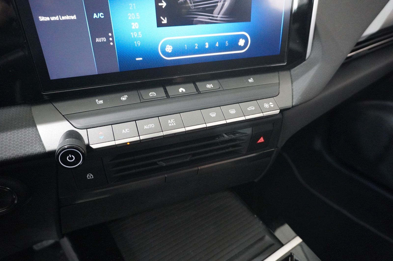 Fahrzeugabbildung Opel Astra L Lim. 1.5D BUSINESS EDIT. NAI/LED/KAMERA