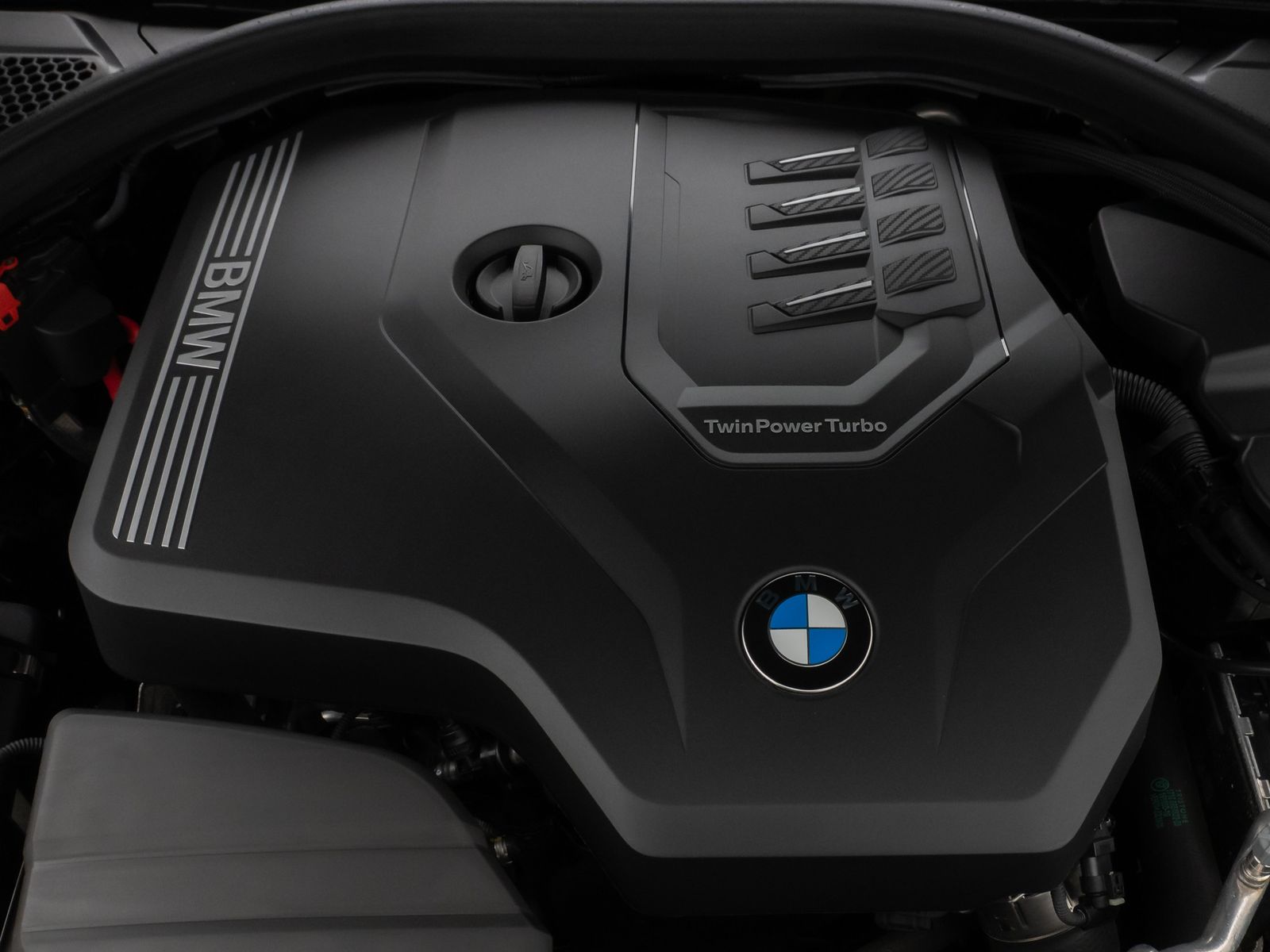 Fahrzeugabbildung BMW 318i DAB PDC Widscreen Geschwindigkeitsreg LED