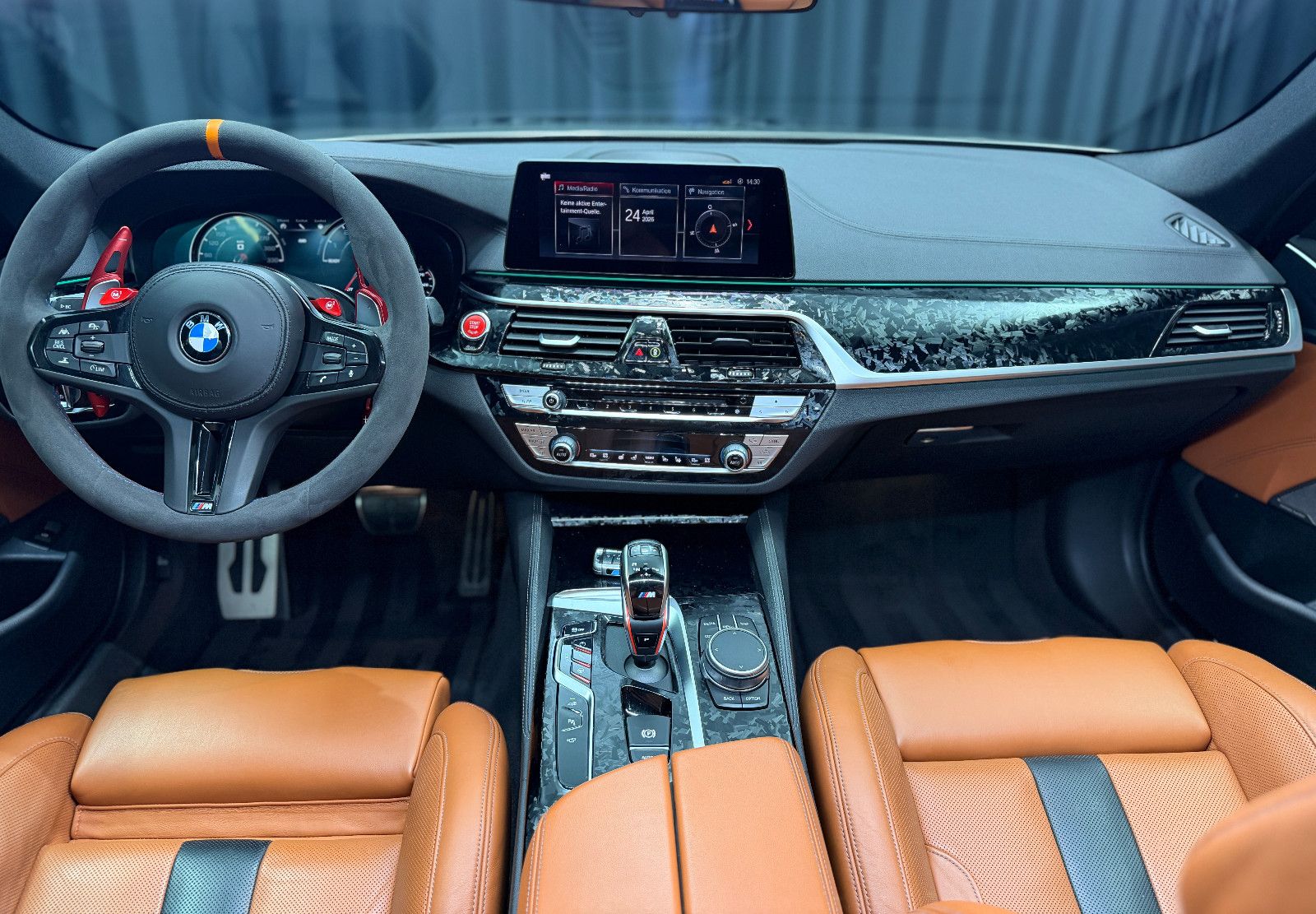 Fahrzeugabbildung BMW M5 Limousine|H&K|PANO|360°|M-DRIVERS|LCI