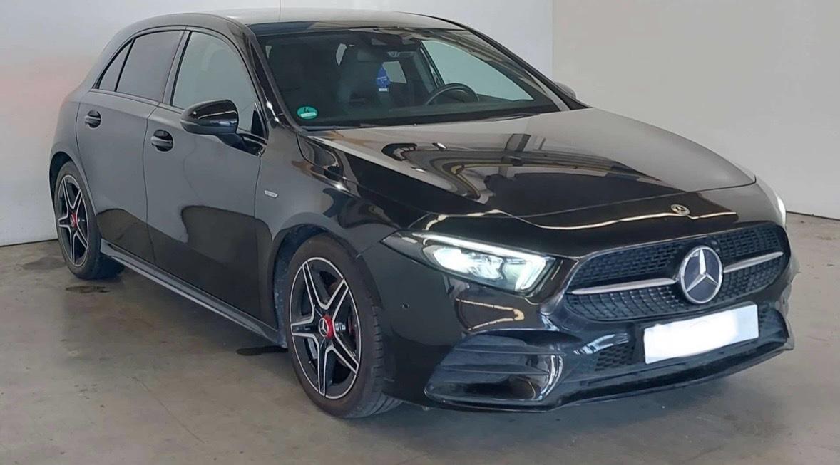 Mercedes-Benz A 200 AMG LINE*NIGHT*LED*AMBIENTE*MBUX*KAMERA*FI
