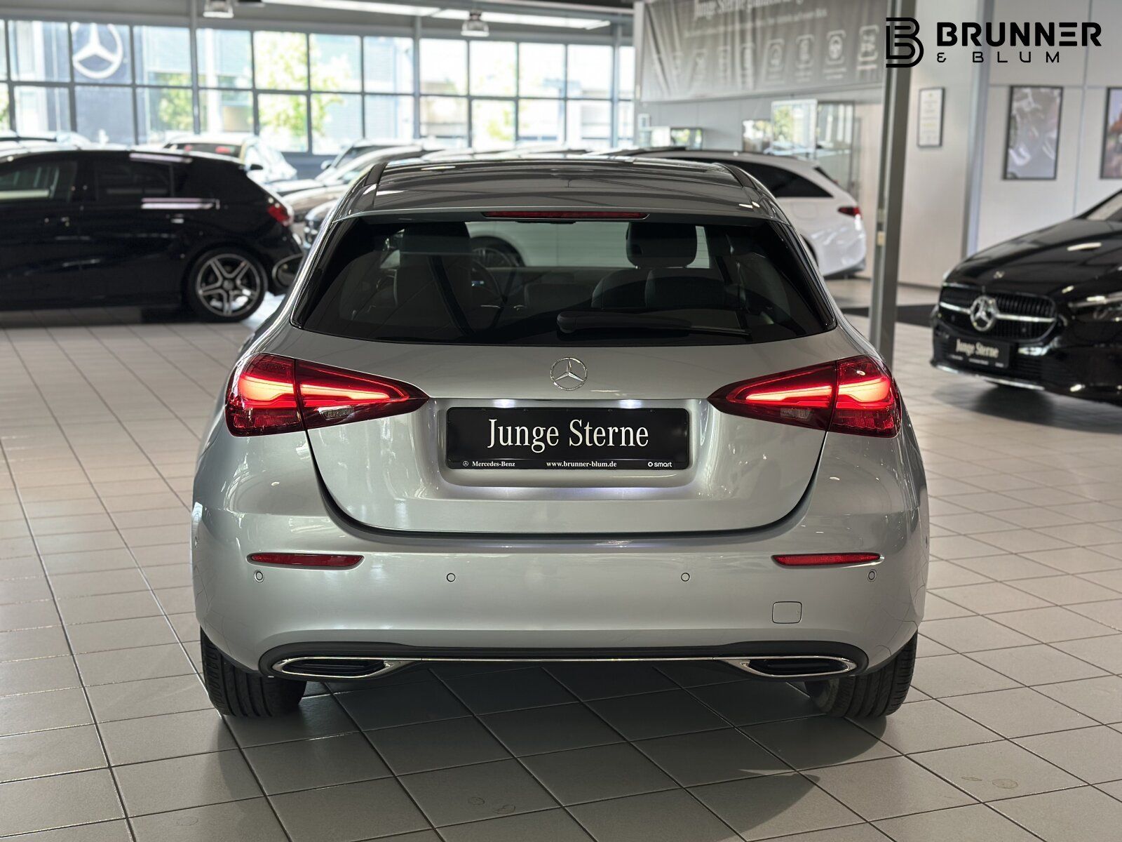 Mercedes-Benz A 180 Progressiv Sitzhzg LED Kamera CarPlay MBUX foto 5