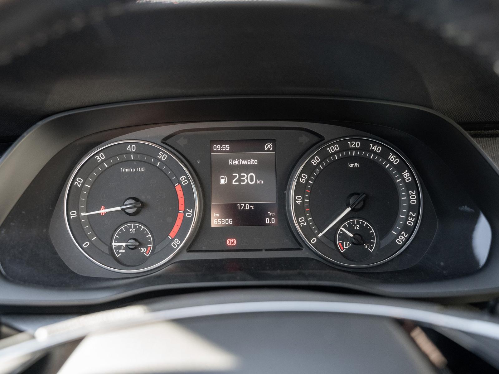 Skoda OCTAVIA C. AMBITION 1.0 TSI AHK Kam. Pano KlimaA