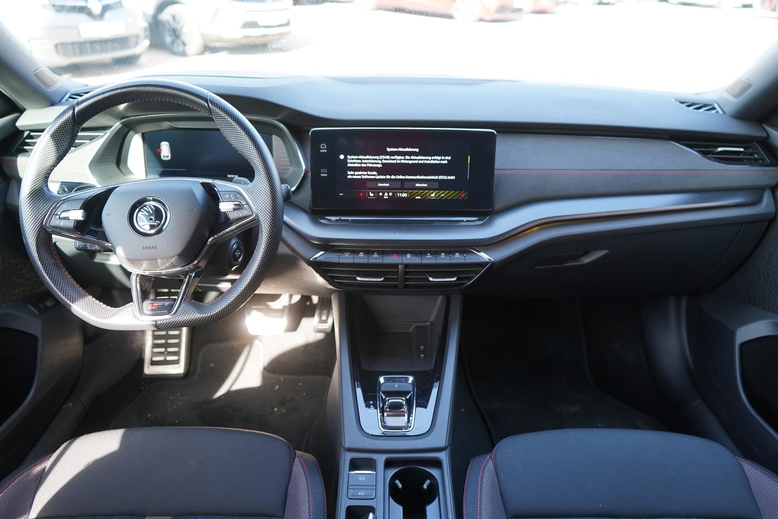 Skoda Octavia Combi 2.0 TDI RS DSG LED Navi Head-Up