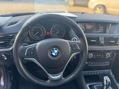Fahrzeugabbildung BMW X1 X1 xDrive20d Aut. Sport Line PANO LEDER