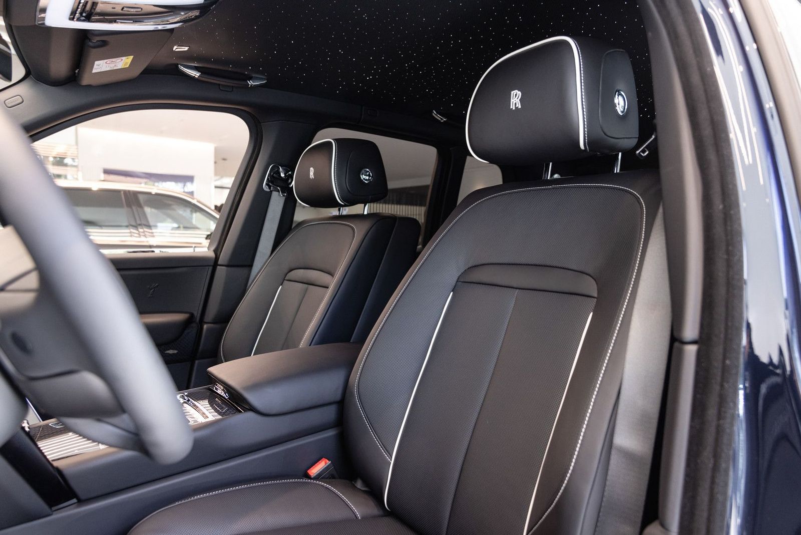 Rolls-Royce Cullinan Black Badge imagem 3