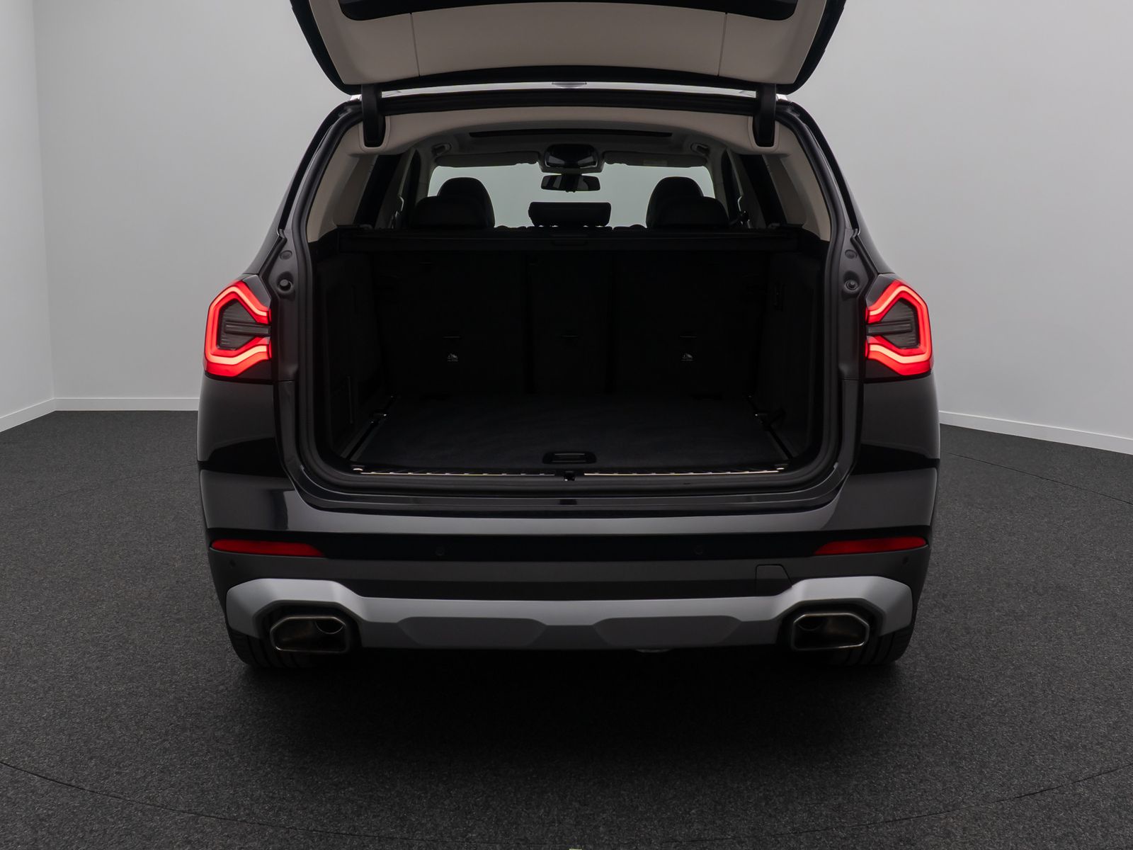 Fahrzeugabbildung BMW X3 xD30d 360°DriveAss DAB AHK Panorama Sportsitz