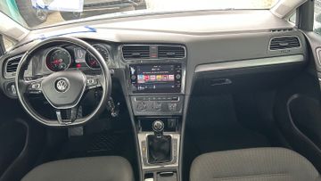 Volkswagen Golf - 8