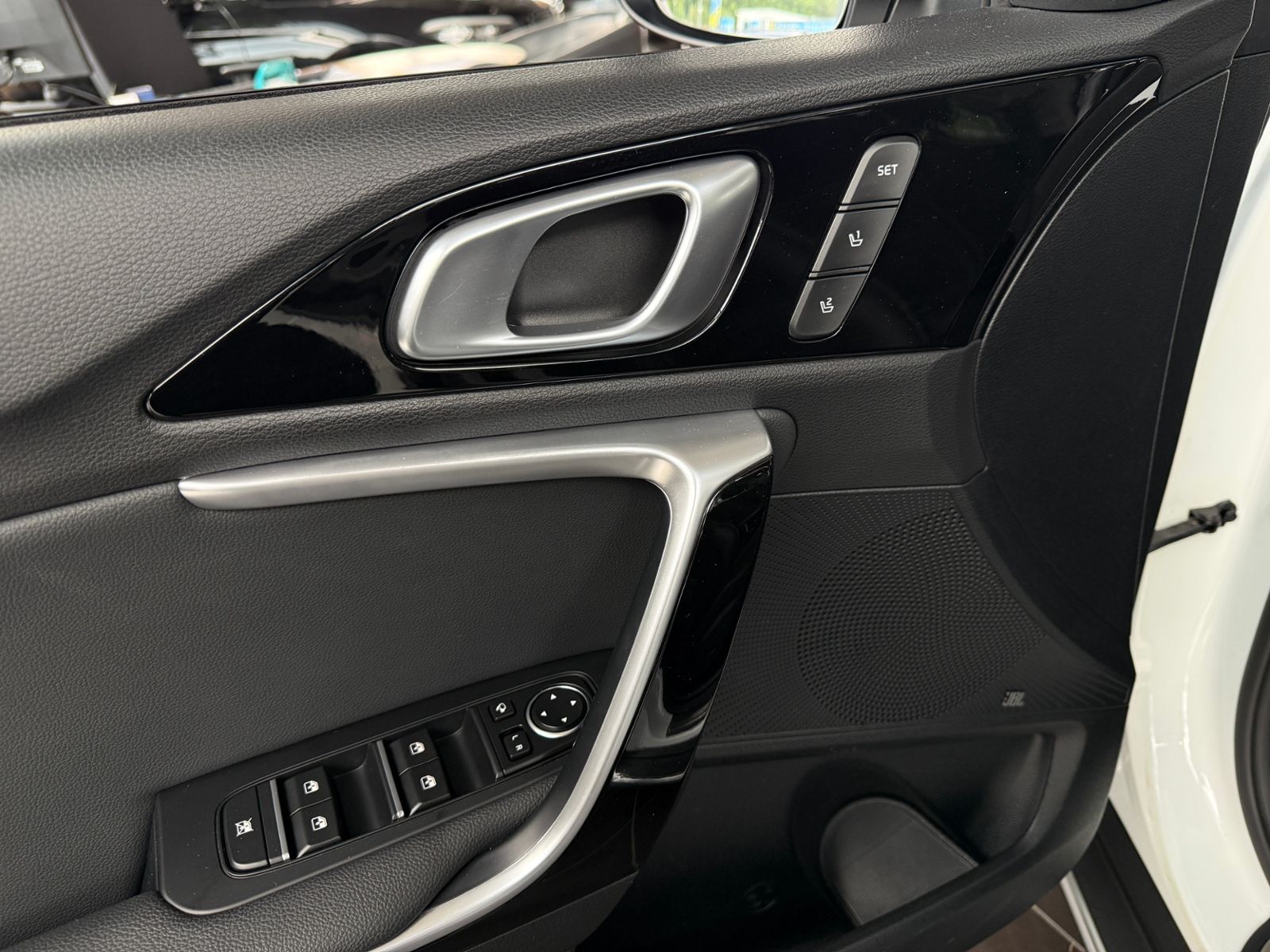 Fahrzeugabbildung Kia XCeed Platinum Edition PANO AHK JBL ACC