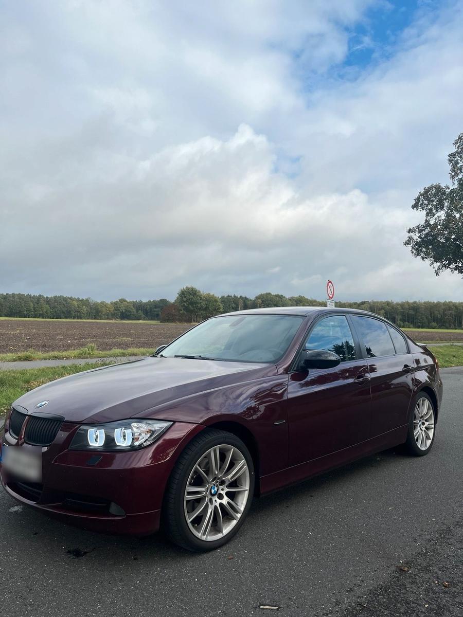 BMW 320