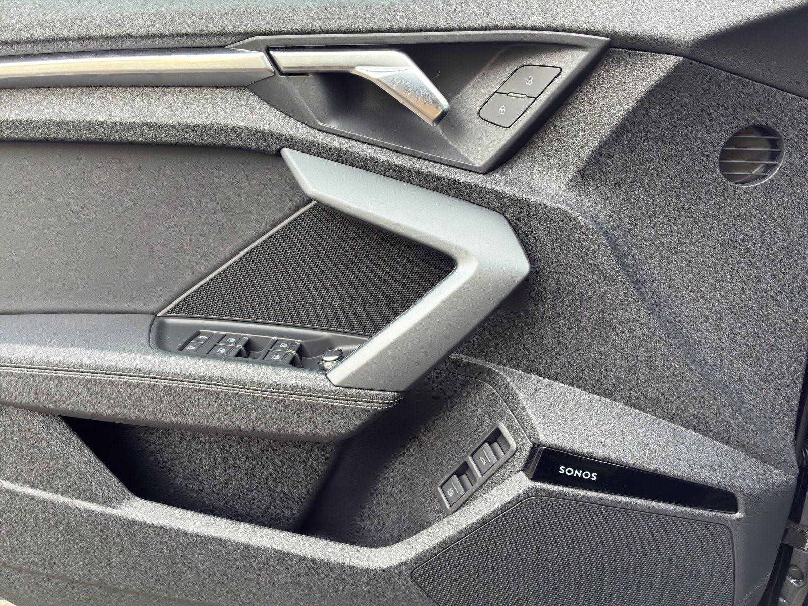 Fahrzeugabbildung Audi A3 allstreet TFSIe AHK,Kamera,LED,Matrix,Navi