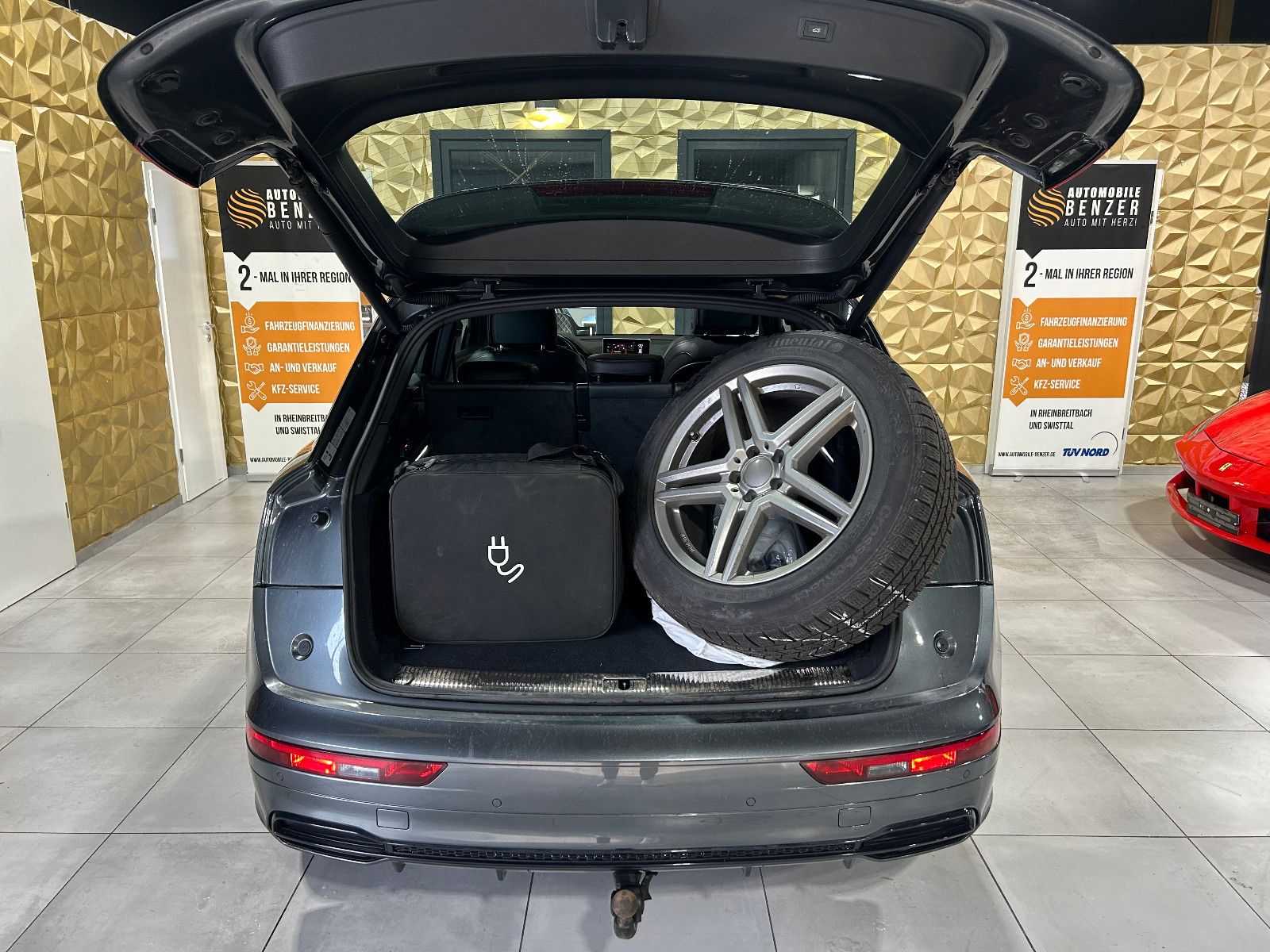 Fahrzeugabbildung Audi Q5 50 TFSI e quattro sport/S-LINE/PANO/ACC78-FAC