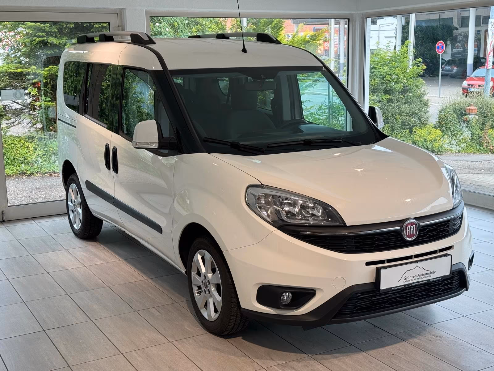 Fiat Doblo Lounge 7 SITZER KLIMA SHZ TEMPOMAT