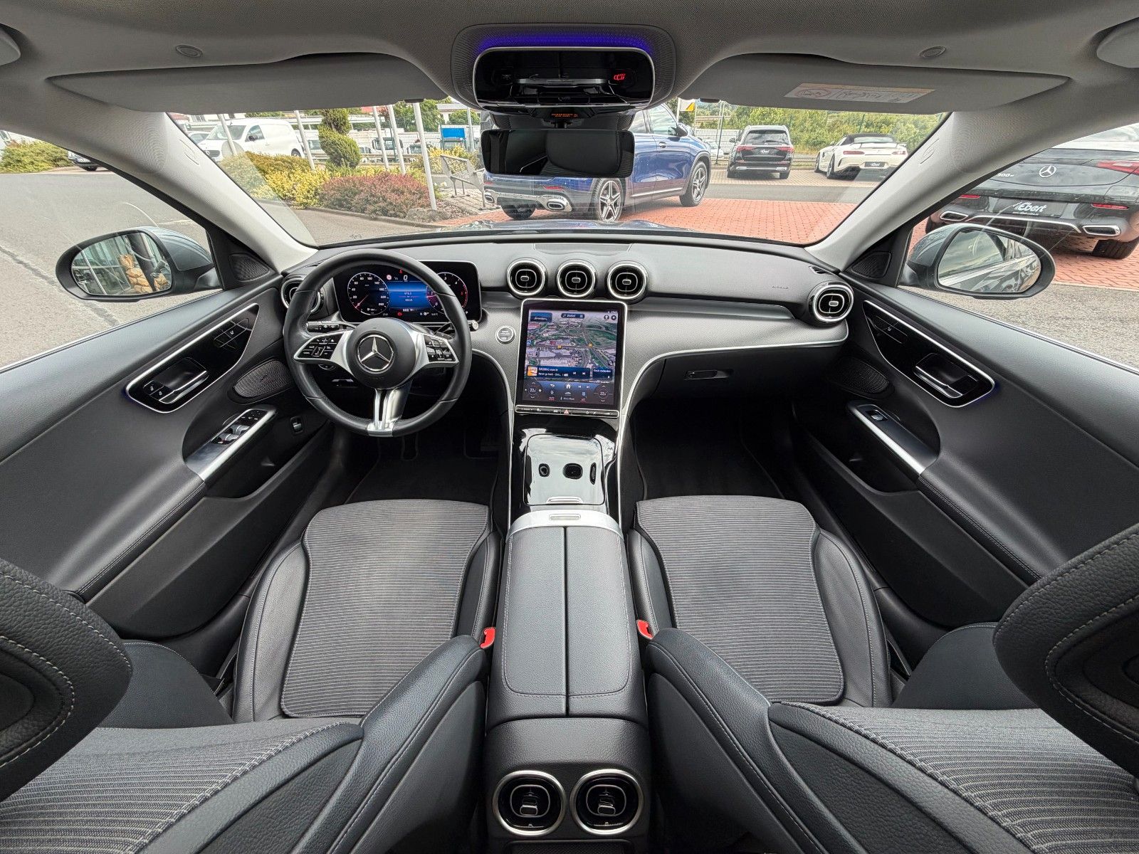 Fahrzeugabbildung Mercedes-Benz C 220d T Avantgarde+Pano+AHK+Ambiente+