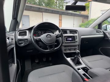 Volkswagen Golf - 7