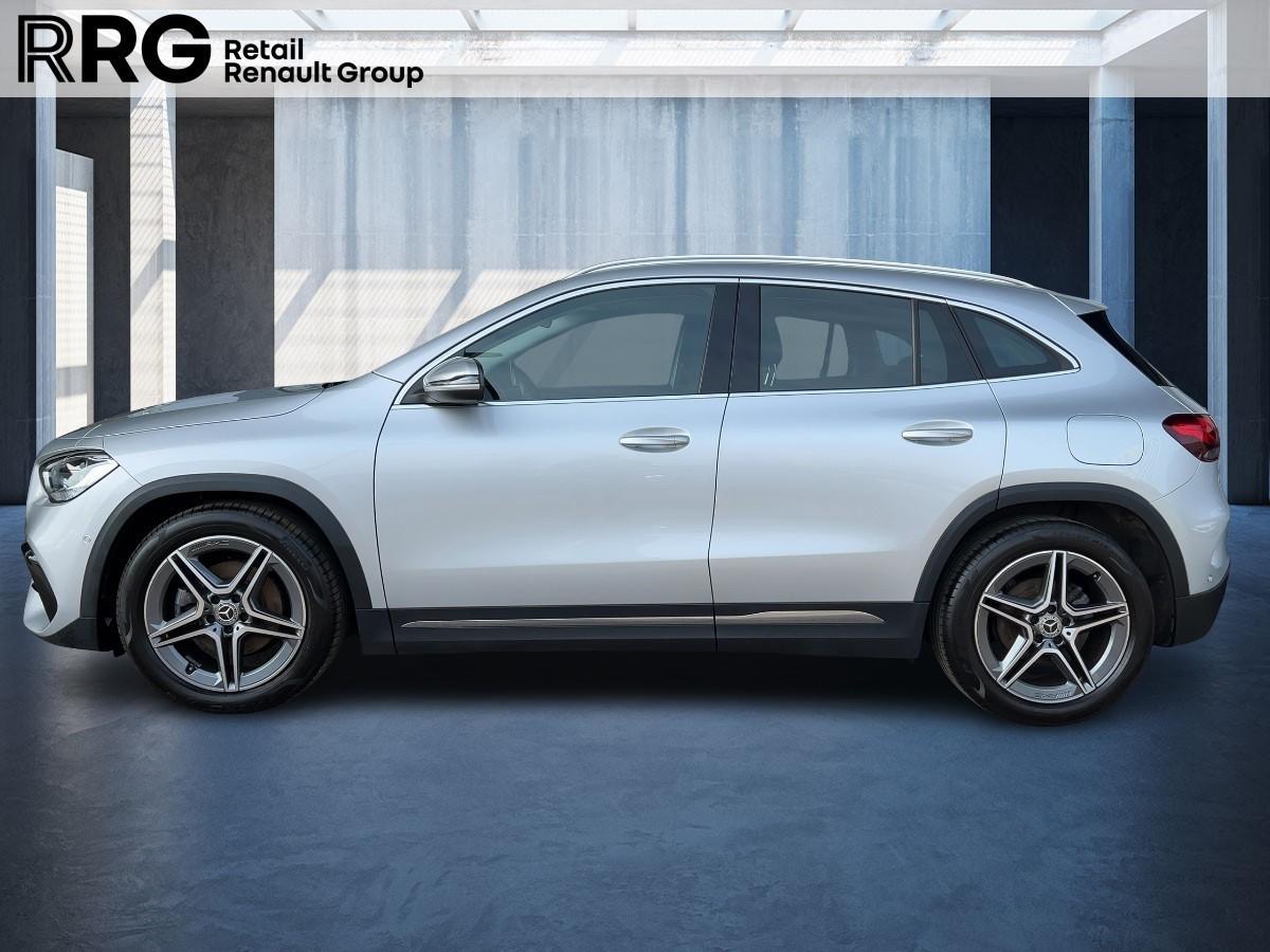 Mercedes-Benz GLA 200 AMG Line SHZ Rückfahrkamera PDC KLIMA AB