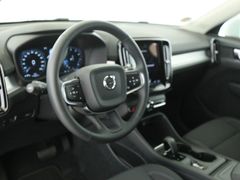 Fahrzeugabbildung Volvo XC40 T3 Autom. Momentum Pro*NAVI*LED*Qi*RFK*ACC
