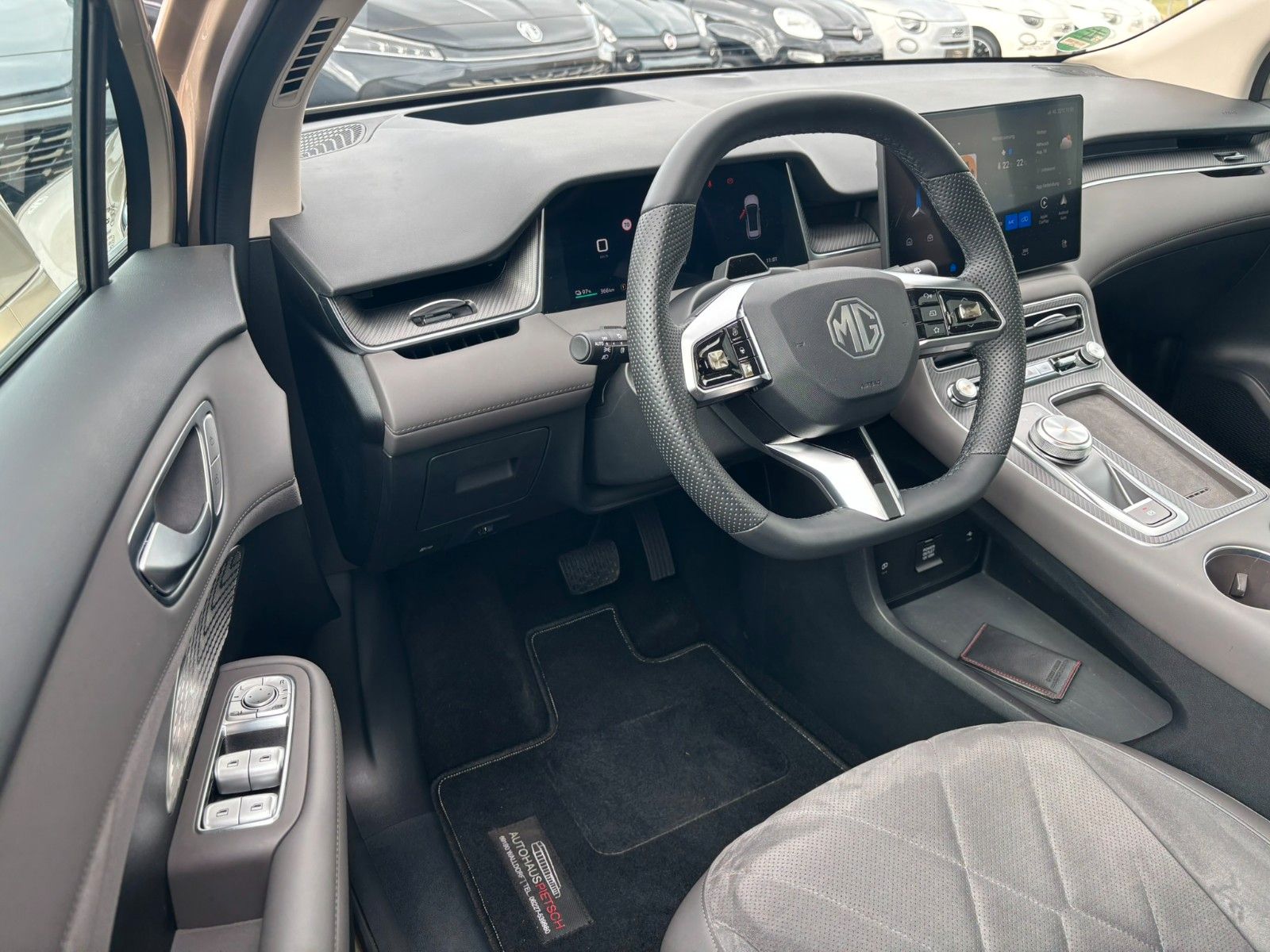 MG S6 EV