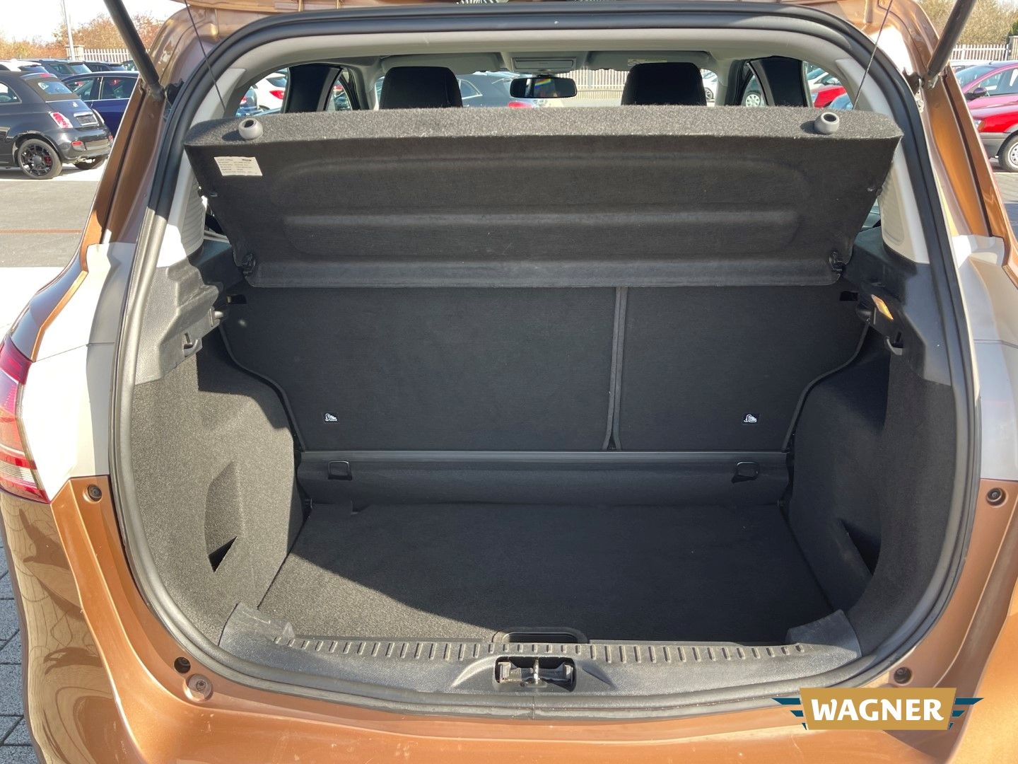Fahrzeugabbildung Ford B-Max Titanium Klimaanlage Sitzheizung