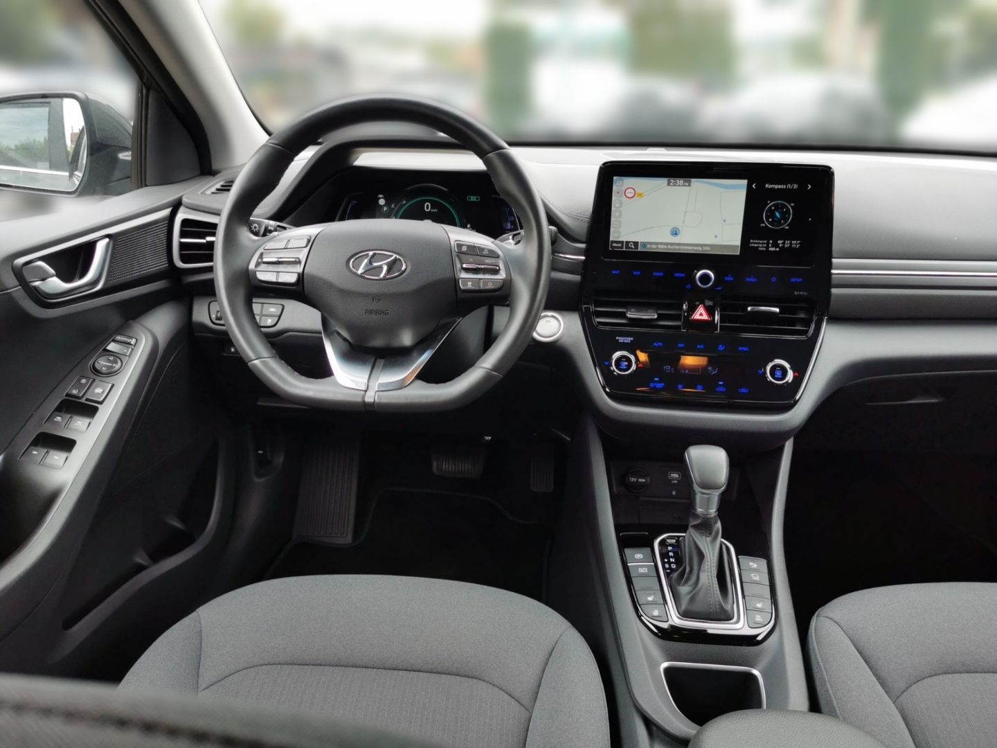 Fahrzeugabbildung Hyundai IONIQ Style Plug-In Hybrid 1.6 GDI EU6d Navi Sou