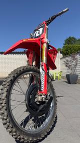 Honda CRF 250 R - HONDA CR250R