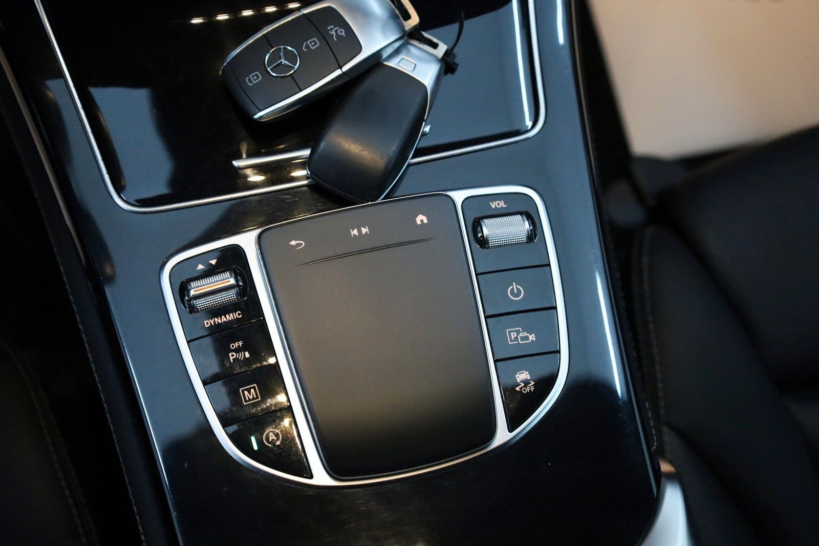 Fahrzeugabbildung Mercedes-Benz GLC 200 d ,Leder,Navi,LED,SH,360Kamera,ACC