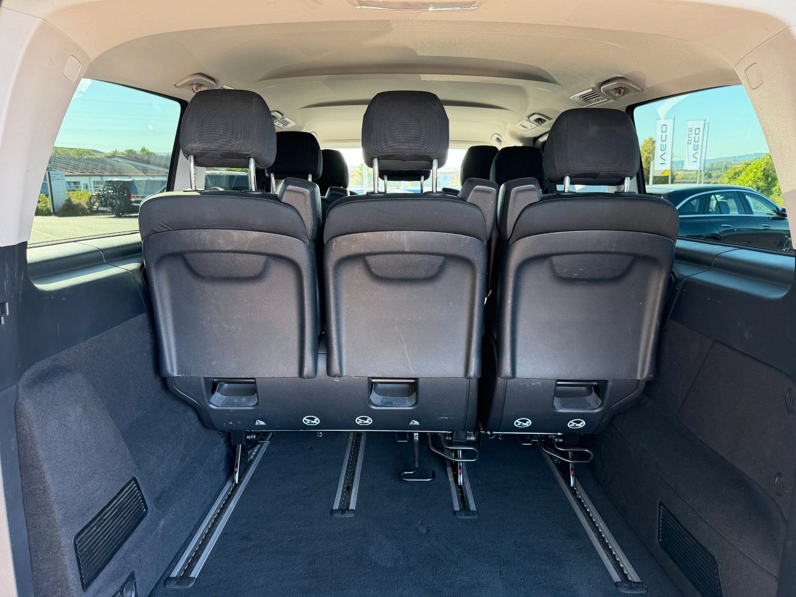 Fahrzeugabbildung Mercedes-Benz Vito 116 CDI 9G Tourer SELECT AHK2,5to LED