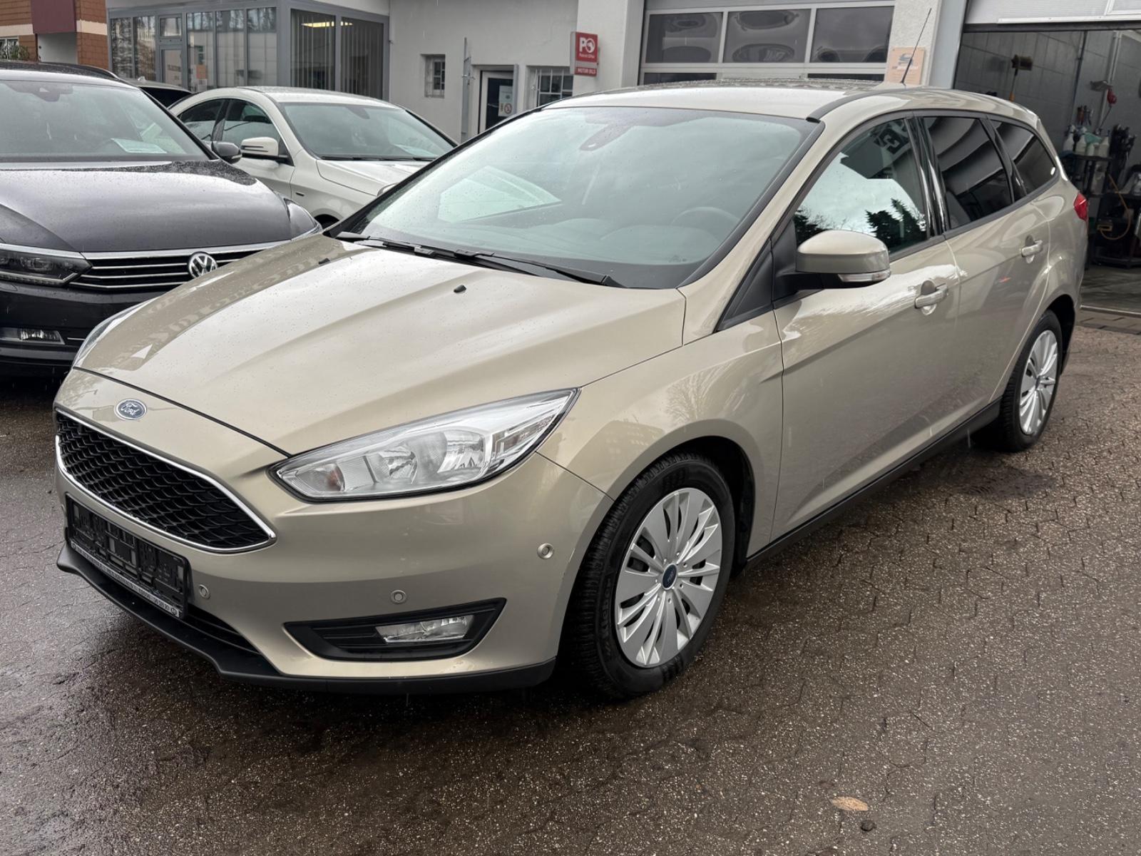 Ford Focus Turnier Business*Ahk*Automatik*Tempo*Navi