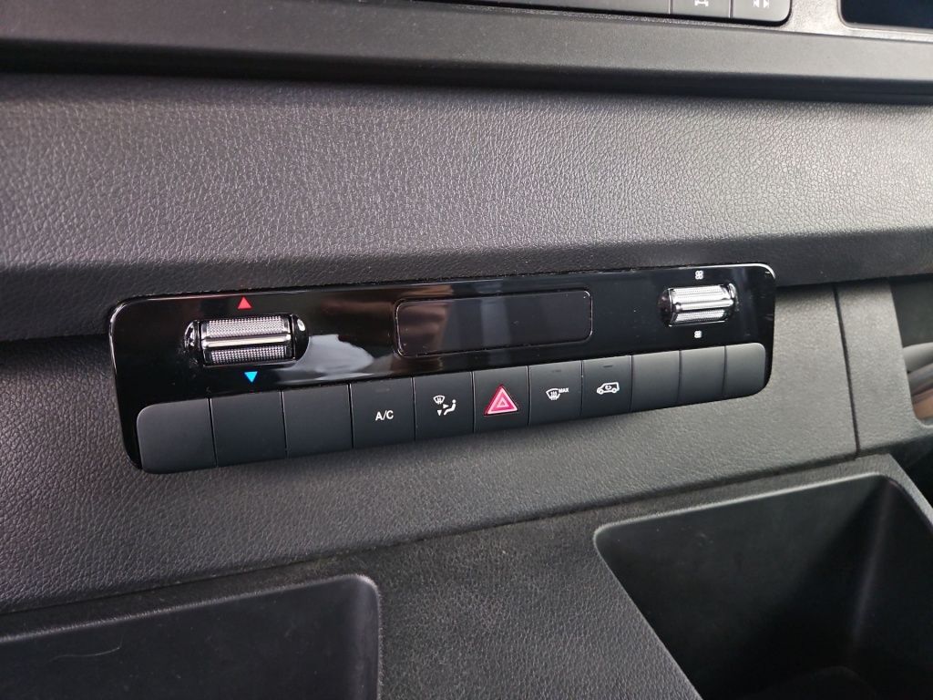 Fahrzeugabbildung Mercedes-Benz Sprinter 315 Kasten RWD L1H1 LED AHK Klima Navi