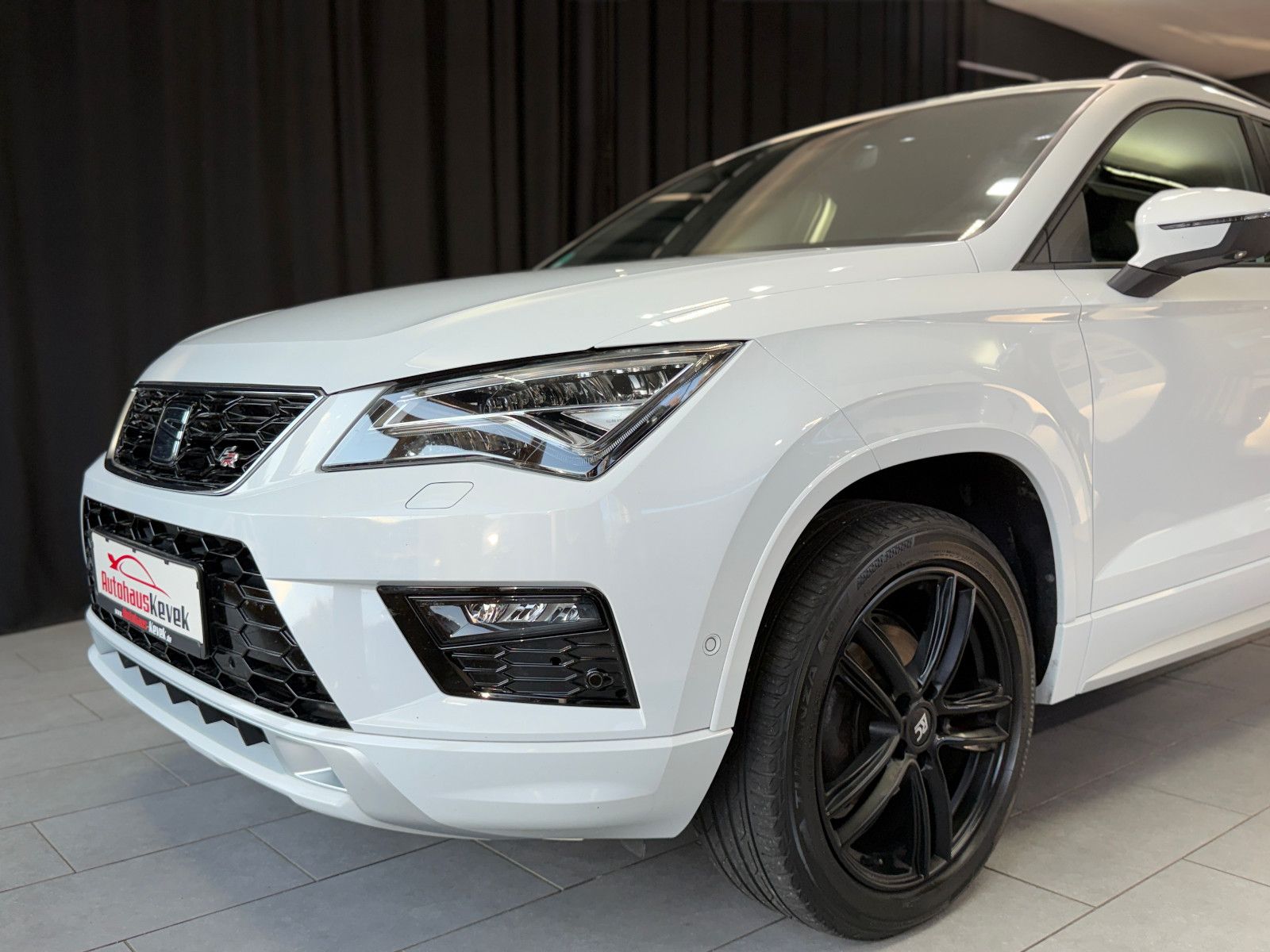 Fahrzeugabbildung SEAT Ateca FR|BEATS|AHK|RF-CAM|LED|1-HD