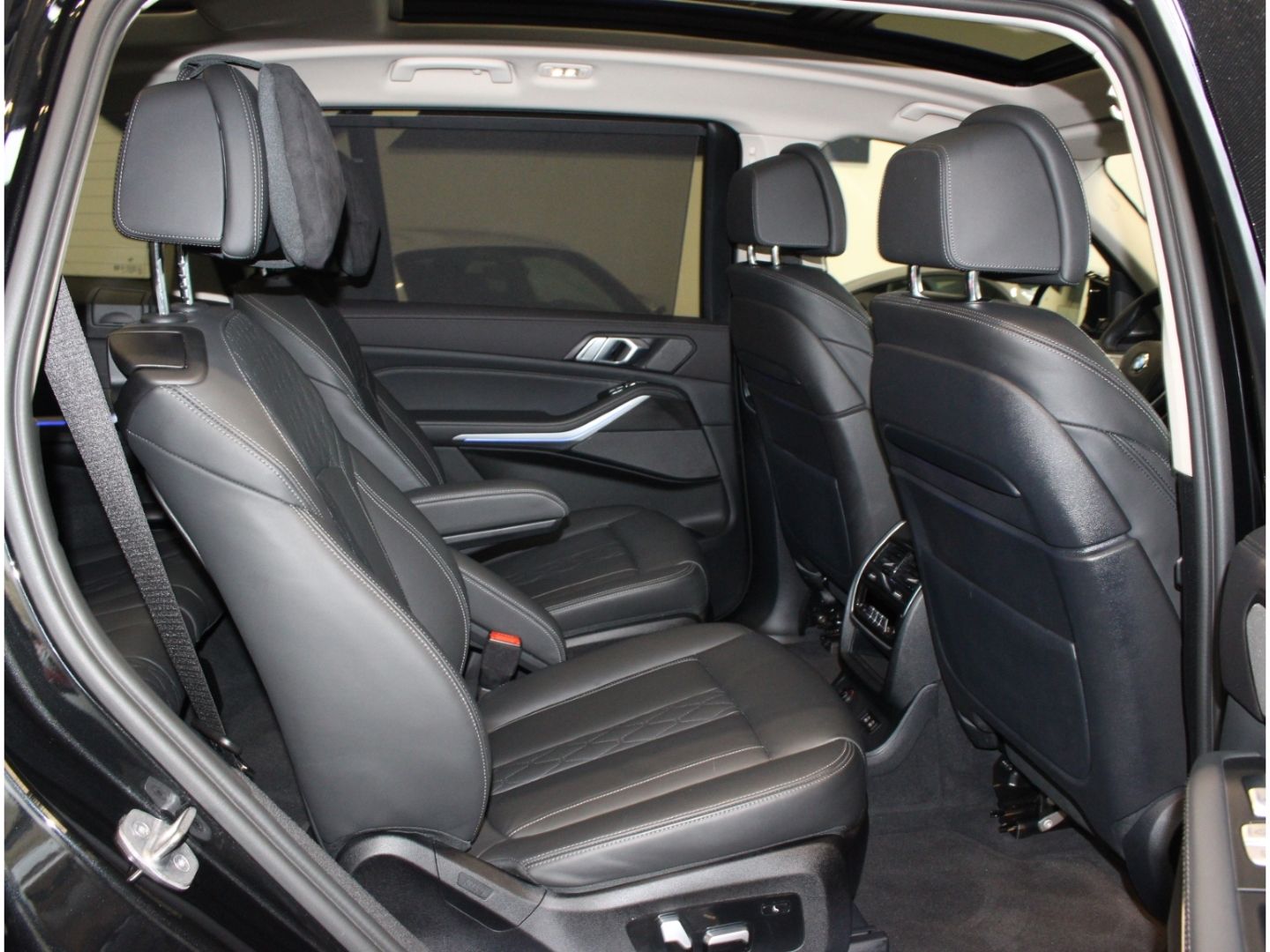 Fahrzeugabbildung BMW X7 xDrive 40 d Design Pure Excellence*Skylounge