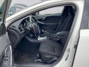 Volvo V40 - 8