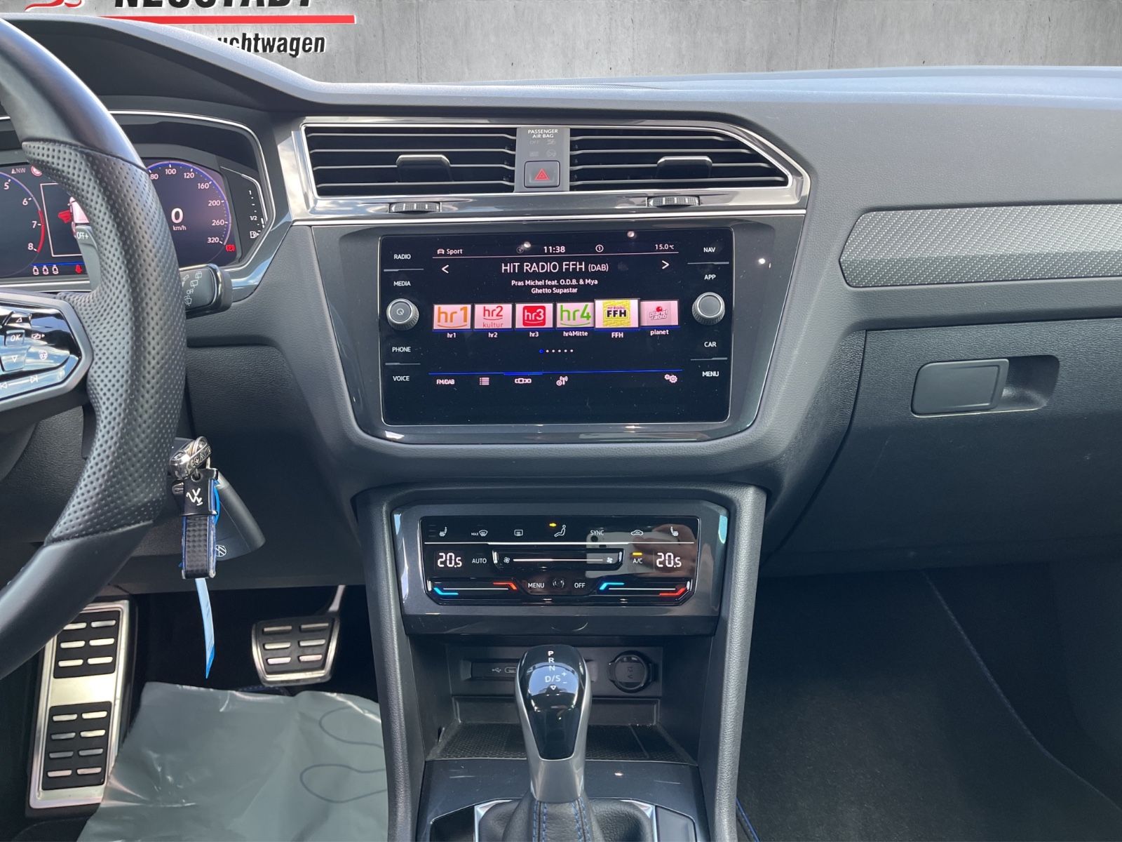 Volkswagen Tiguan R 4Motion MATRIX-LED HUD ACC APP 1-HAND foto 18