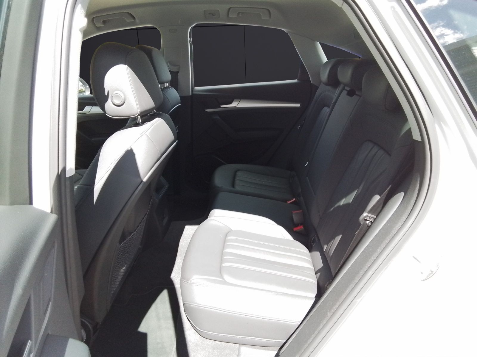 Fahrzeugabbildung Audi Q5 Sportback 40 TDI quattro Matrix Navi Leder AV